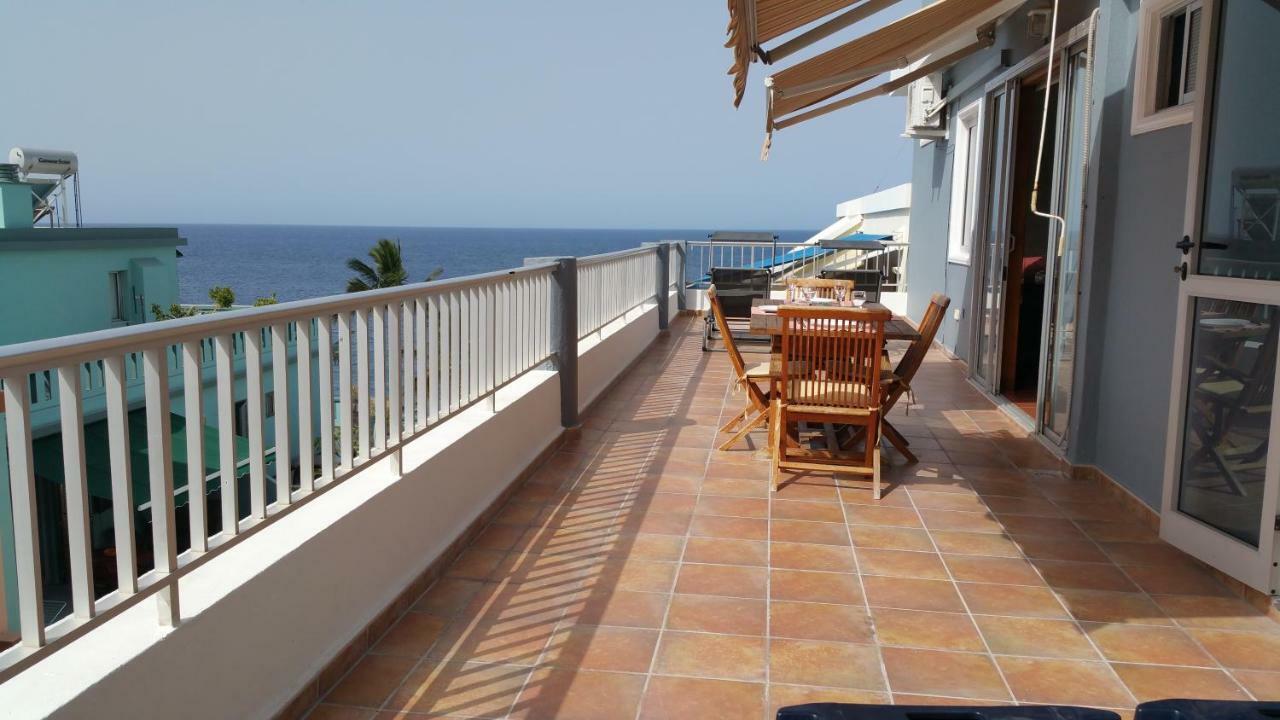 Atico Con Vistas Al Mar Apartment Puerto De Naos Екстериор снимка